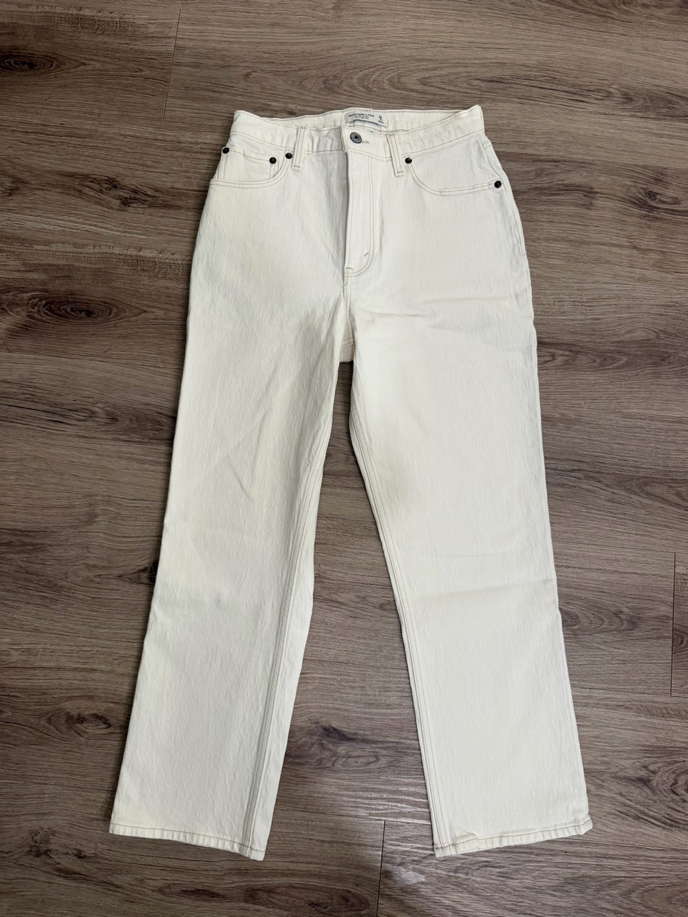 Abercrombie 90s Straight High Rise jeans